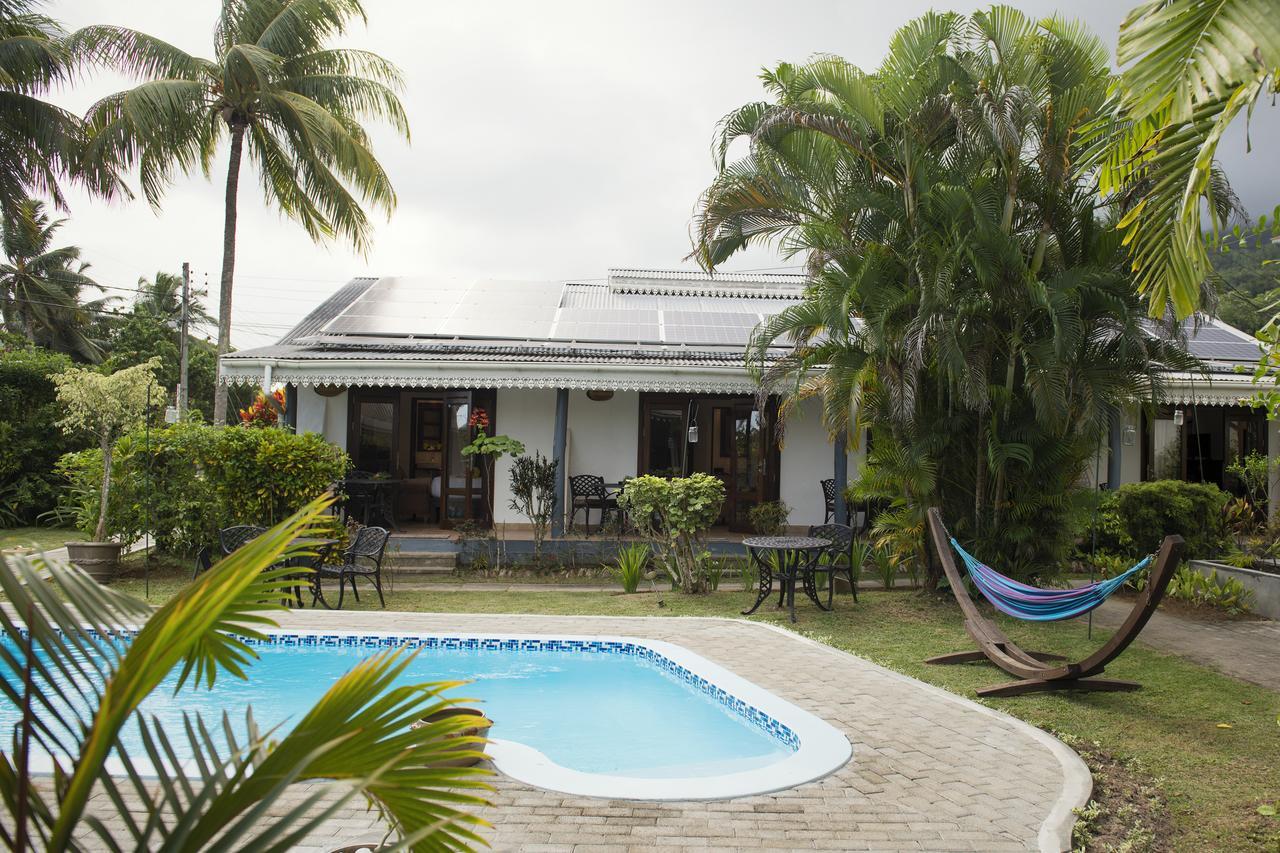 Auberge Chez Plume Anse Boileau Exterior photo