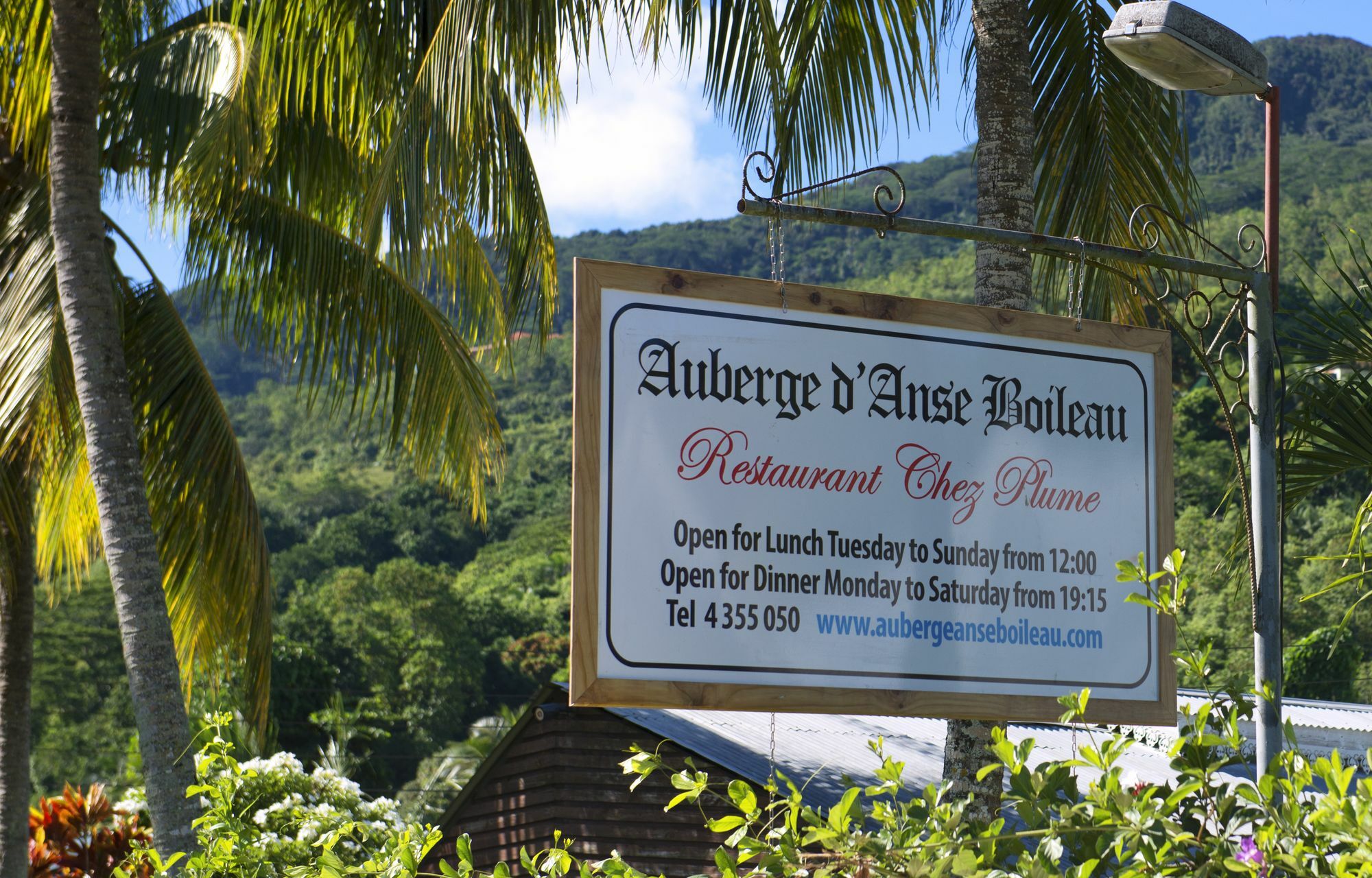 Auberge Chez Plume Anse Boileau Exterior photo